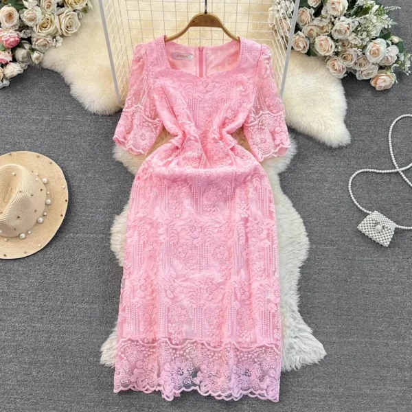 Pink Floral Dress: Elegant Lace Midi with Puff Sleeves
